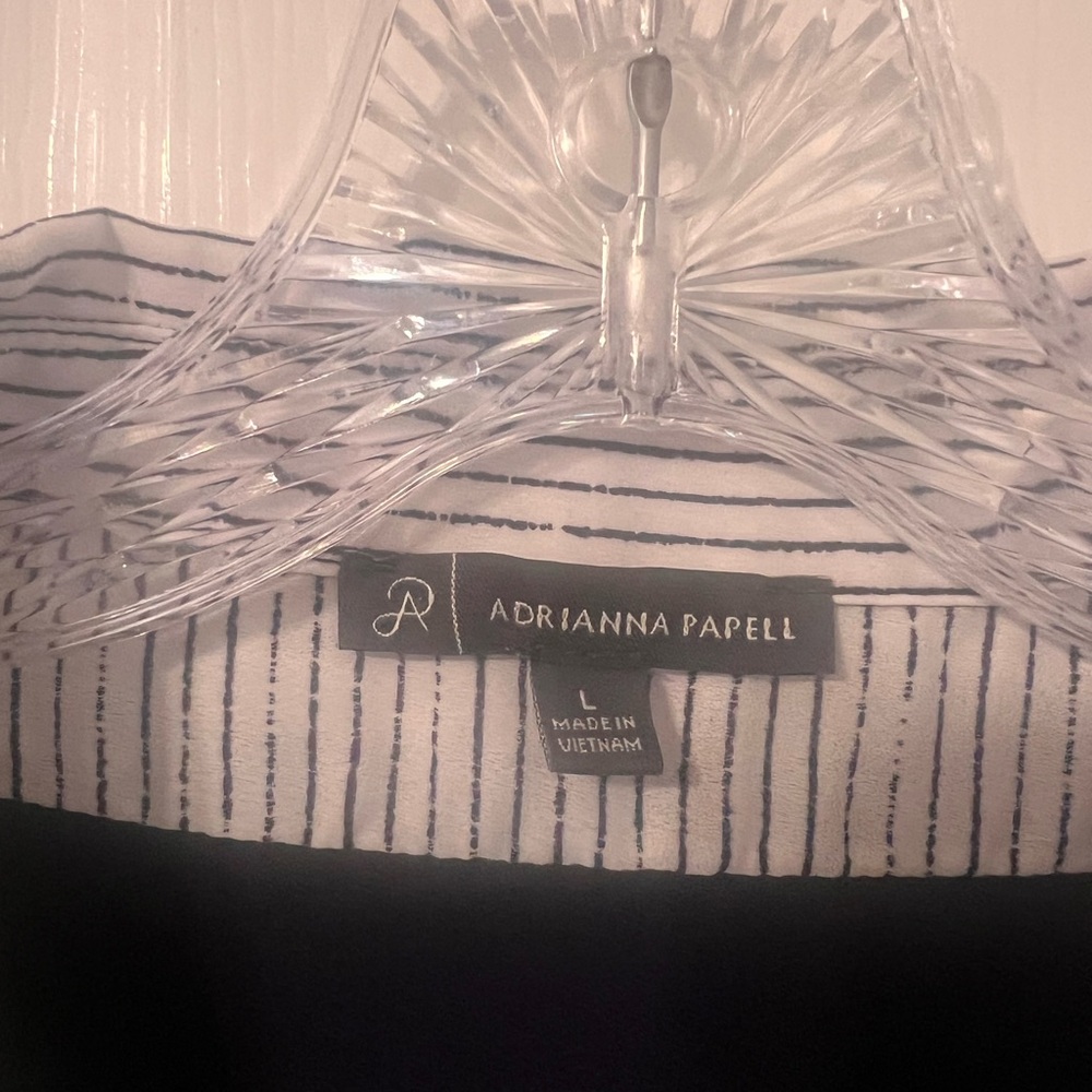 Adrianna Papell Navy Layered V-Neck Blouse Sz L - Picture 3 of 5